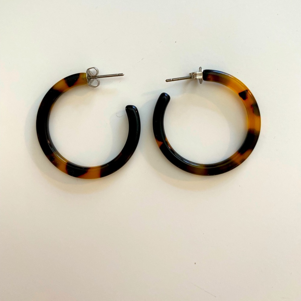 Machete small tortoiseshell hoops